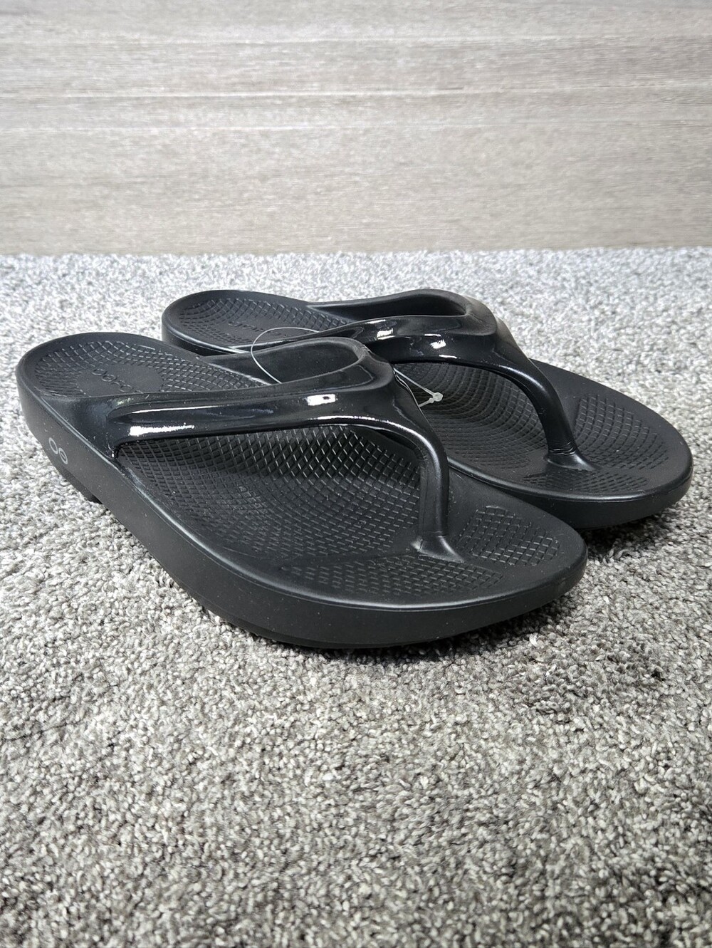 Oofos WOMEN'S OOLALA SANDAL - BLACK NWT Size 10